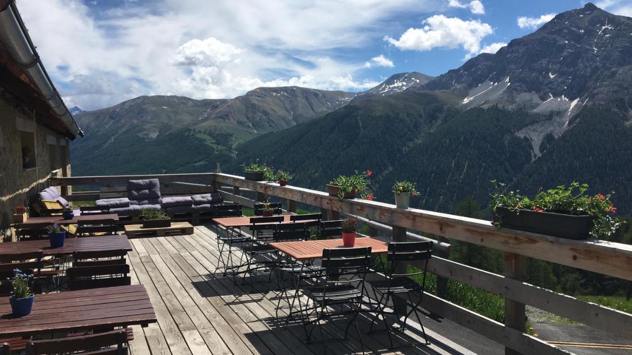 Alp Es-Cha Dadour Bed & Breakfast Madulain Dış mekan fotoğraf